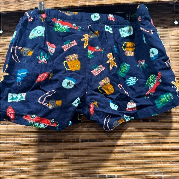Festive Holiday Print Pajama Shorts - Picture 3 of 3